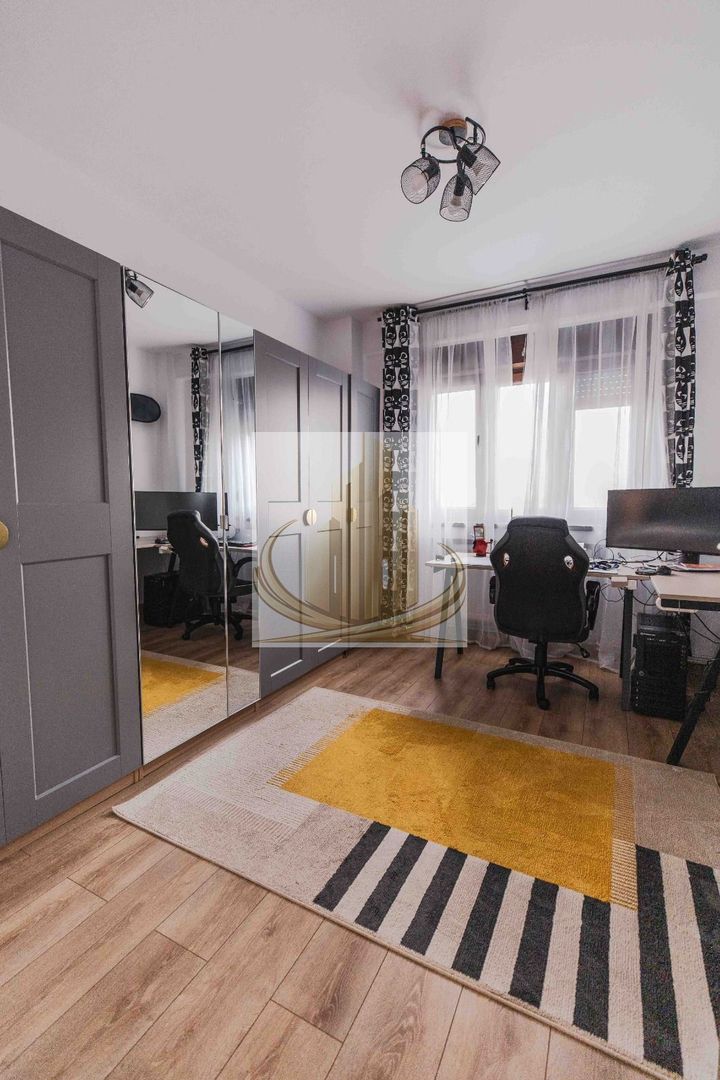 Apartament 4 camere Central 100mp 245000 euro - Poză 4