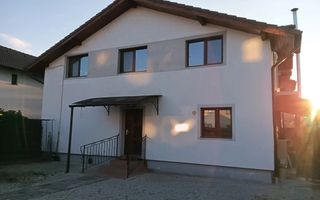 Casă spațioasă P+M în Șelimbăr – ideală pentru locuit sau investiție - Poză 1