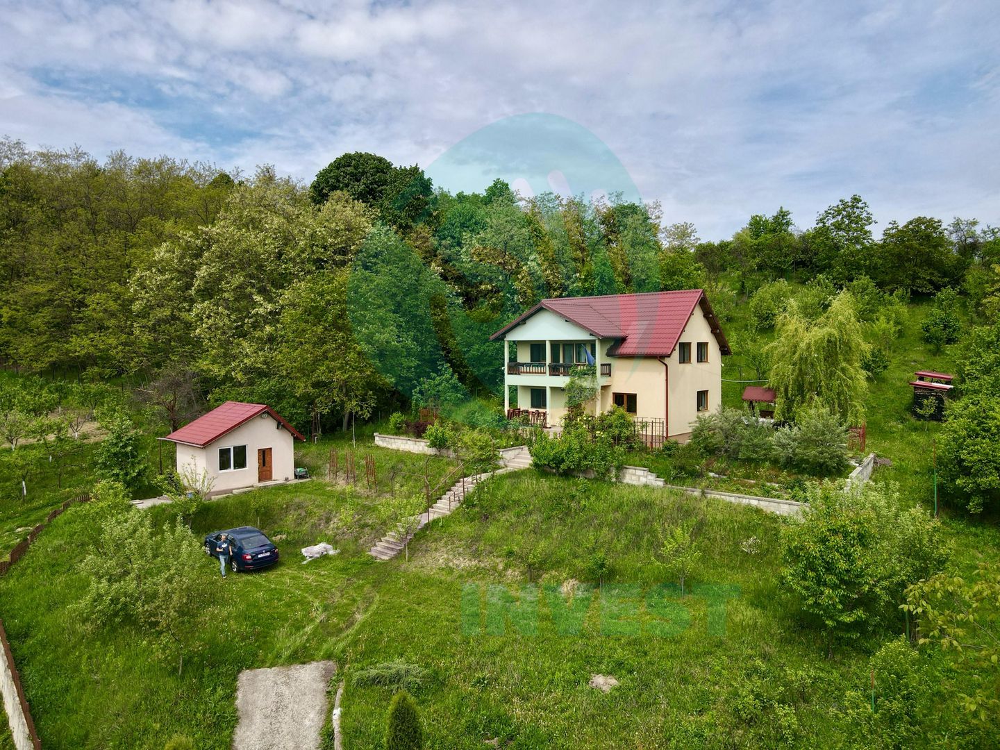 Oază de liniște și confort la poalele pădurii – Casa ta de vis! - Poză 1