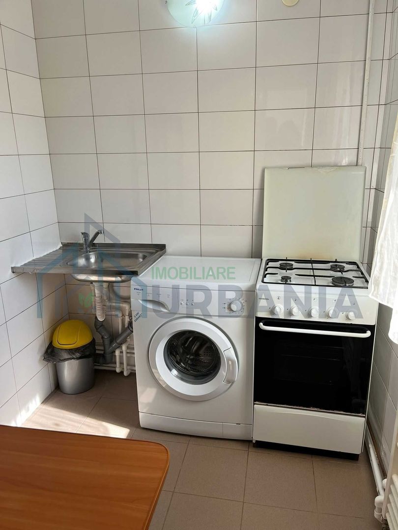 Apartament cu 1 cameră, mobilat, în zona Podul de Fier, Iași - Poză 3