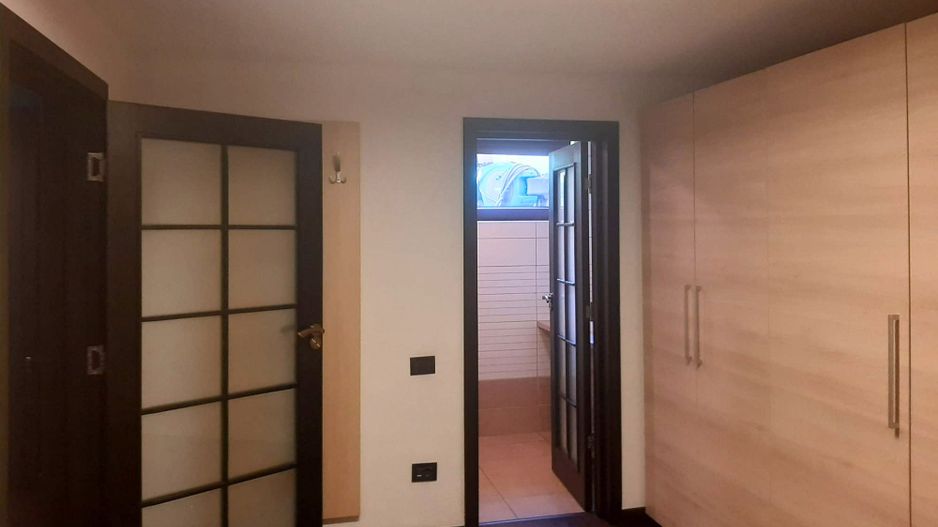 Vilă de lux cu vedere spectaculoasă spre Tâmpa  Green Valley zona Noua - Poză 40