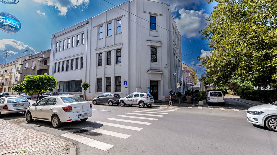 Clădire ultracentrală de vânzare Bulevardul Decebal Comision 0 - Poză 1