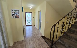 Casa 5 Camere Zona Schit, 520mp Teren, cu Garaj - Poză 11