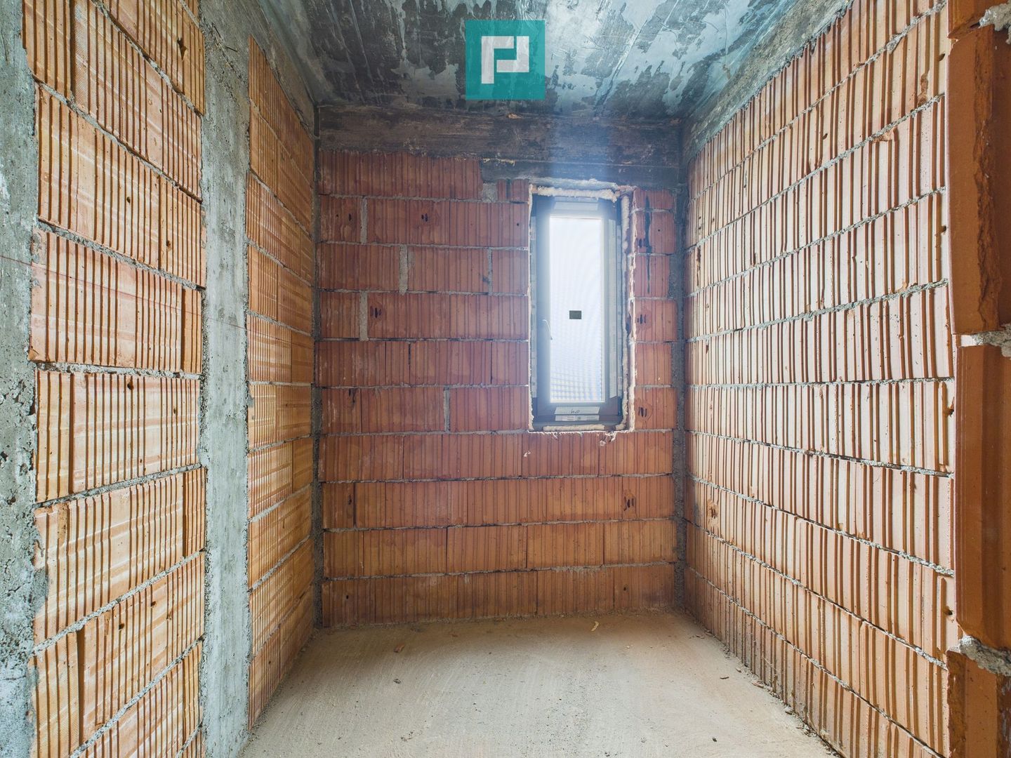 Duplex solid 120 mp, intimitate și calm in Chisoda - Poză 18