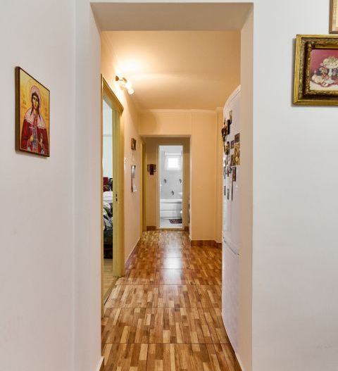 Apartament decomandat  4 camere -  etaj intermediar - Cartier Nord - Poză 6