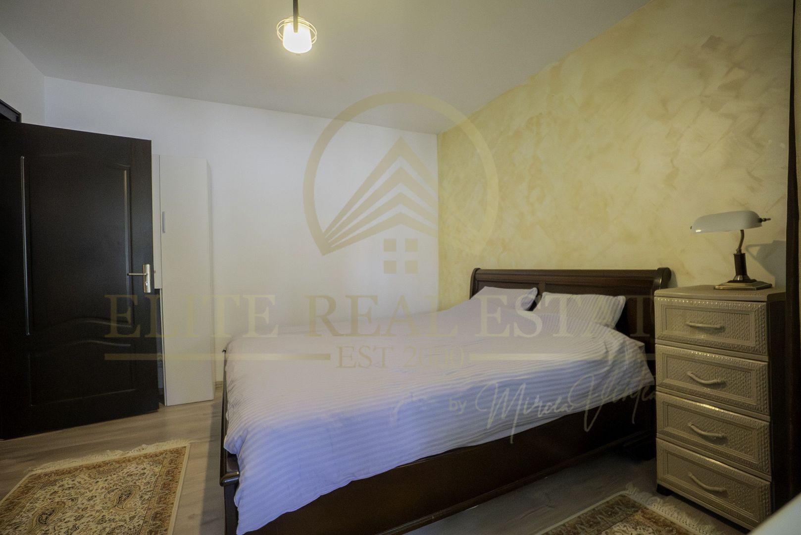 Capitol - Vânzare 3 camere,  etaj 1 , mobilat si utilat complet. - Poză 16