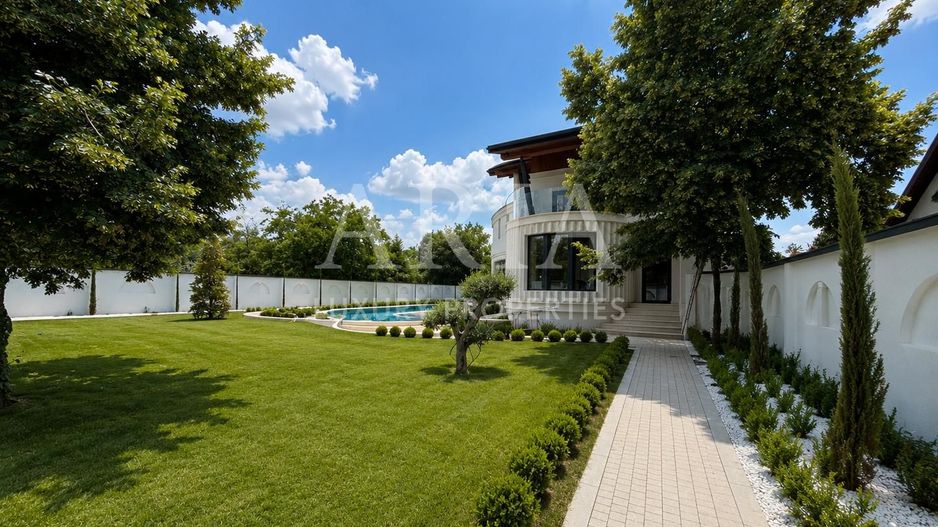 Ultra-Luxury Villa | near FOREST| POOL | - Poză 3