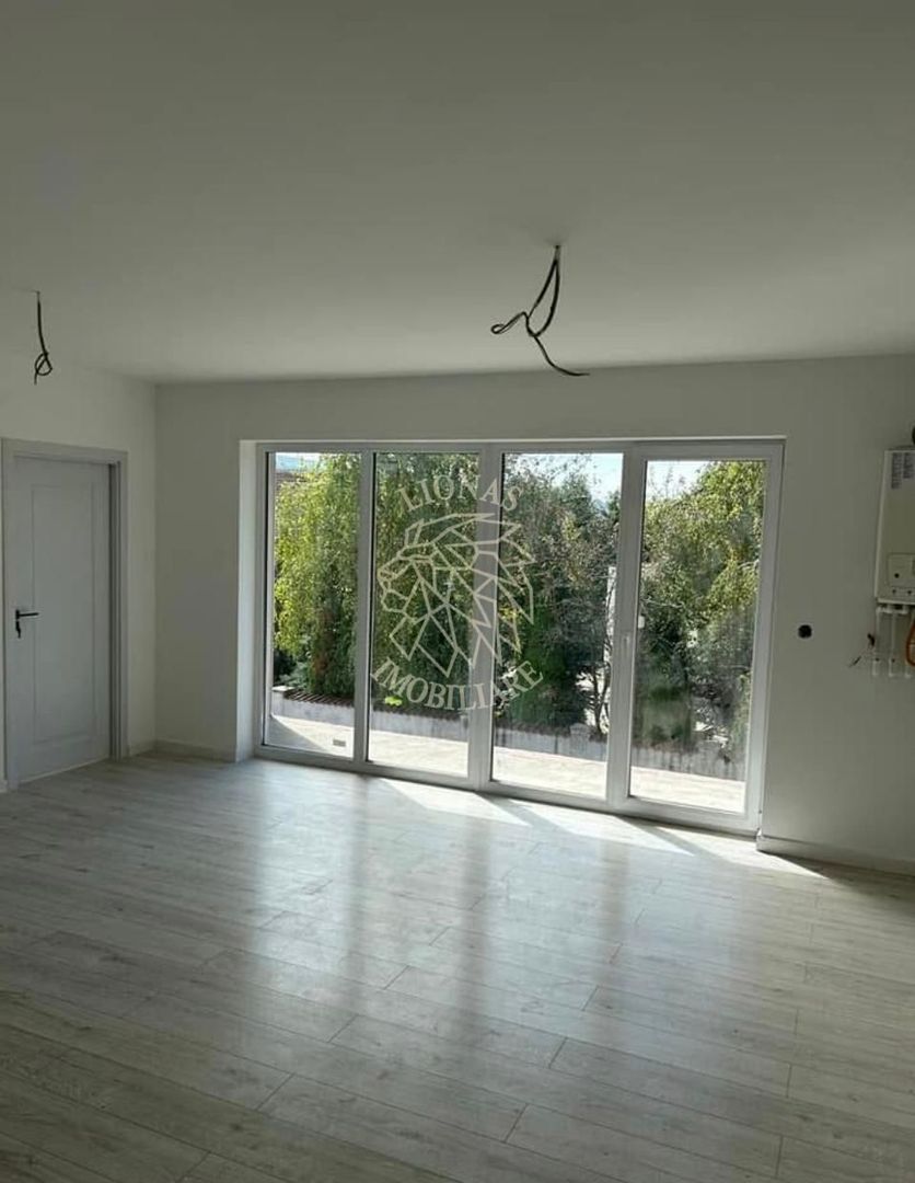 Apartament Nou 3 camere-balcon-etaj 1-Zona Calea Moldovei - Poză 1