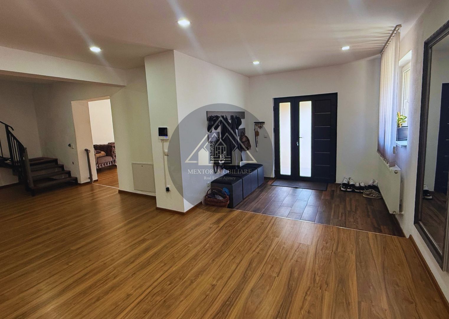 Casa de 4 camere, de vanzare - Poză 5