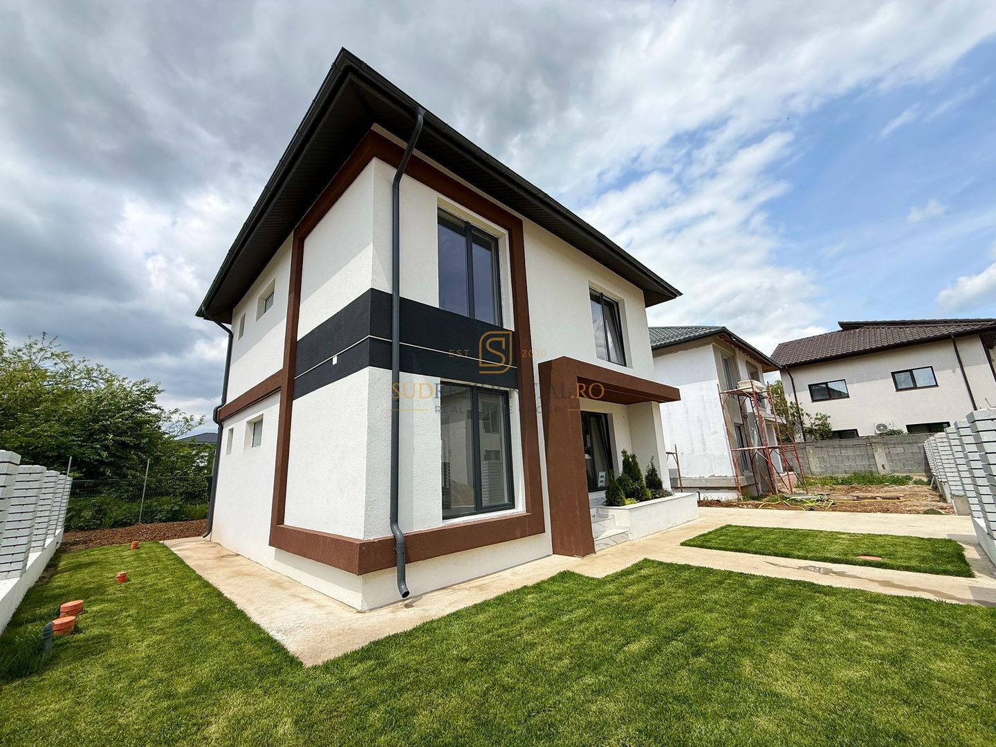 Vila Individuala Moderna / 4 Camere / 3 Bai / Zona centrala - Poză 3