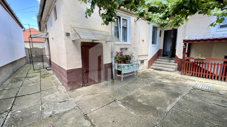 Casa curte comuna in zona Milea- Teren 300 mp - Poză 5