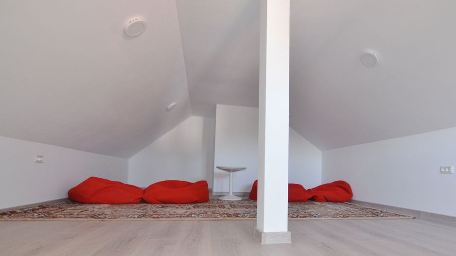 Inchiriem casa noua individuala 4 camere cu garaj - Poză 25