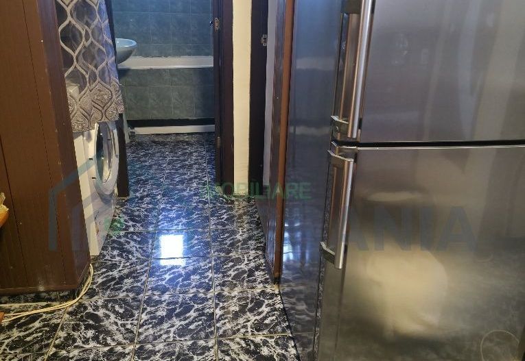 Închiriez apartament 2 camere decomandat - Poză 5