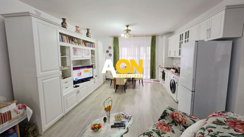 Apartament 3 camere, 2 balcoane, etaj 1, parcare, bloc nou, Micesti - Poză 1