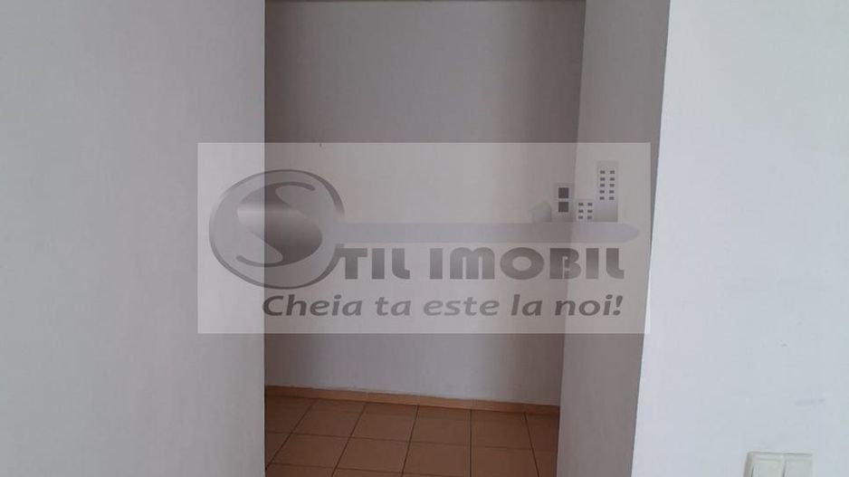 Apartament 2 cam, sd - Tatarasi - 57 mp, etaj 3, balcon - 90000 euro - Poză 4