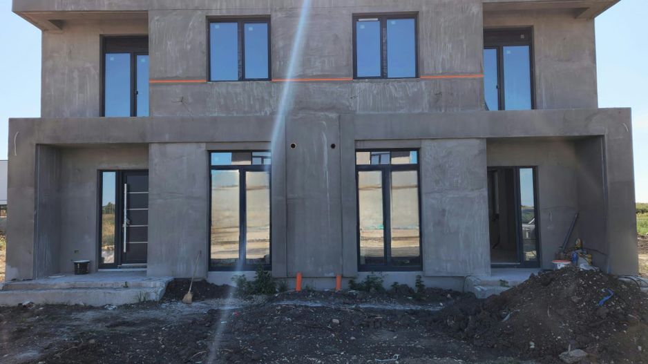 Duplex 5 camere la doar 7 minute de Timisoara - Poză 1