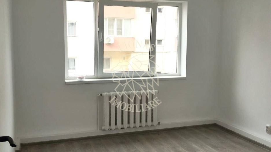Apartament 2 camere 52mp+balcon-etaj 2-renovat-Zona Andrei Muresanu - Poză 4