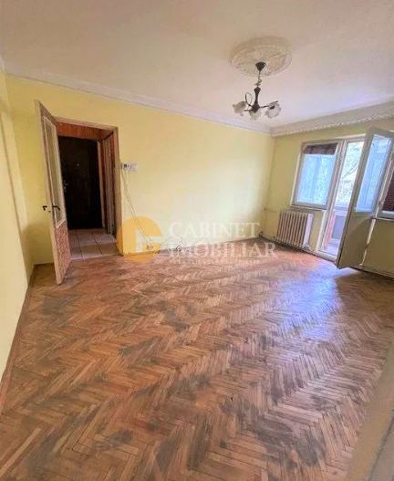 Etaj 3, apartament cu  2 camere zona Alexandru-Zimbru - Poză 1