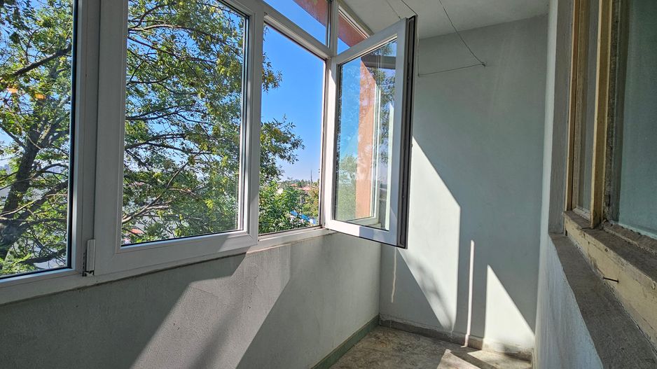 Apartament de 4 camere decomandate - Aleea Costinesti - Poză 17