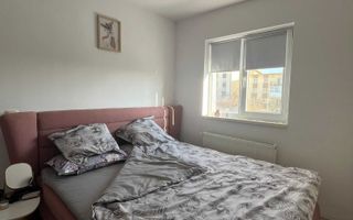 Apartament modern 2 camere etaj 1 baie cu geam si boxa in Gusterita - Poză 6