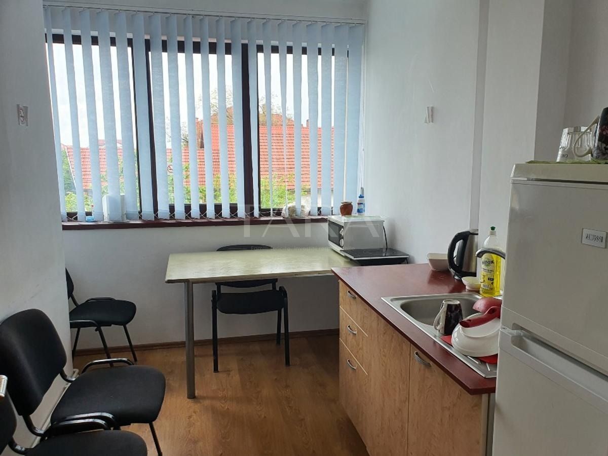 Casă spațioasă cu potențial de pensiune sau clinica, zona Zorilor - Poză 2