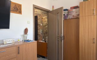 Garsoniera spatioasa cu boiler electric, Mihalache-1 Mai - Poză 9