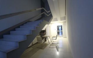 Showroom -150mp-zona de Nord - Poză 5