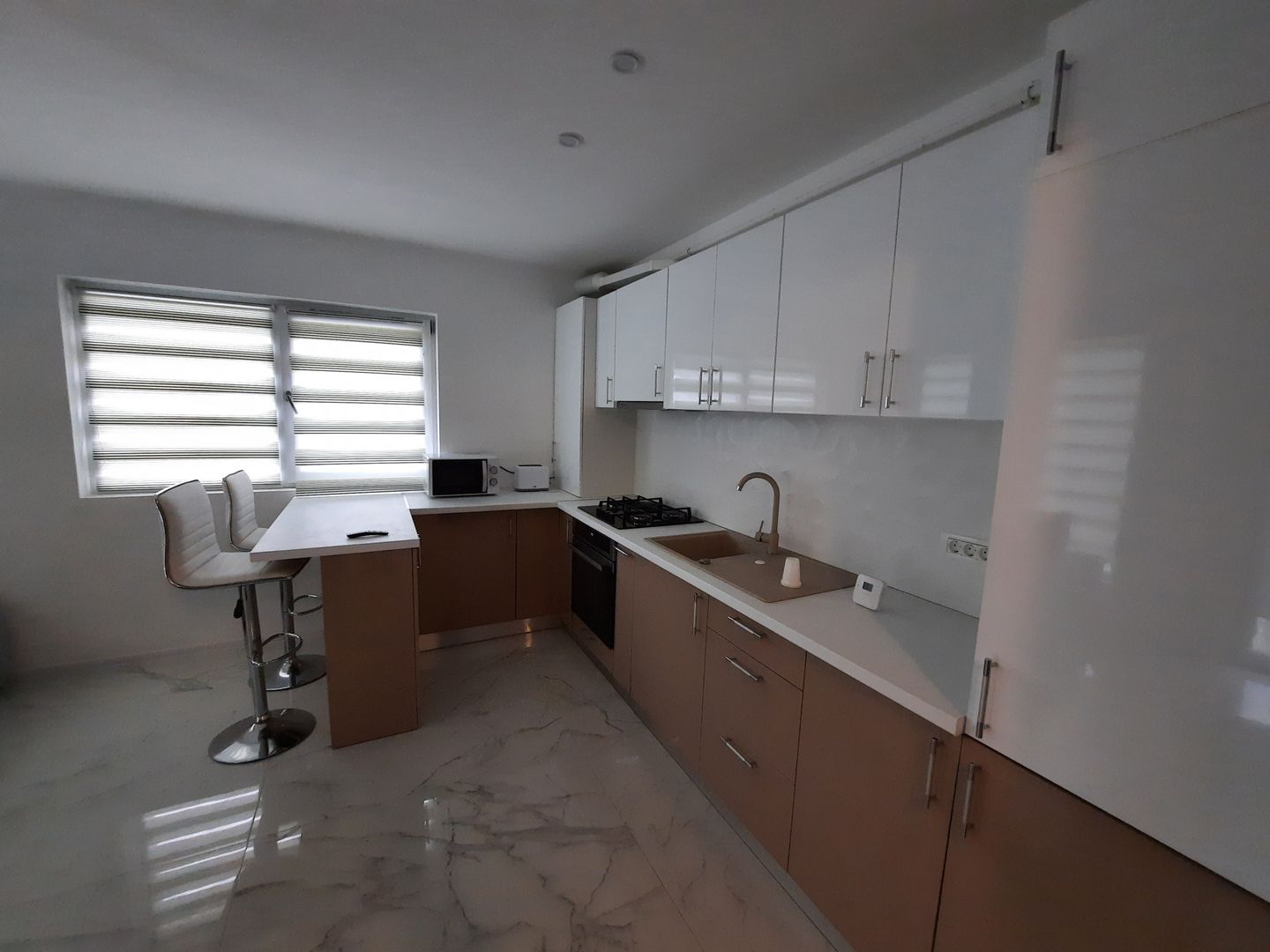 Apartament frumos cu loc de parcare si terasa 40mp - Poză 18