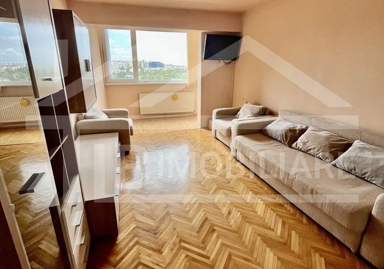Apartament cu 3 camere, 70 mp, decomandat, Zona Fortuna - Poză 1