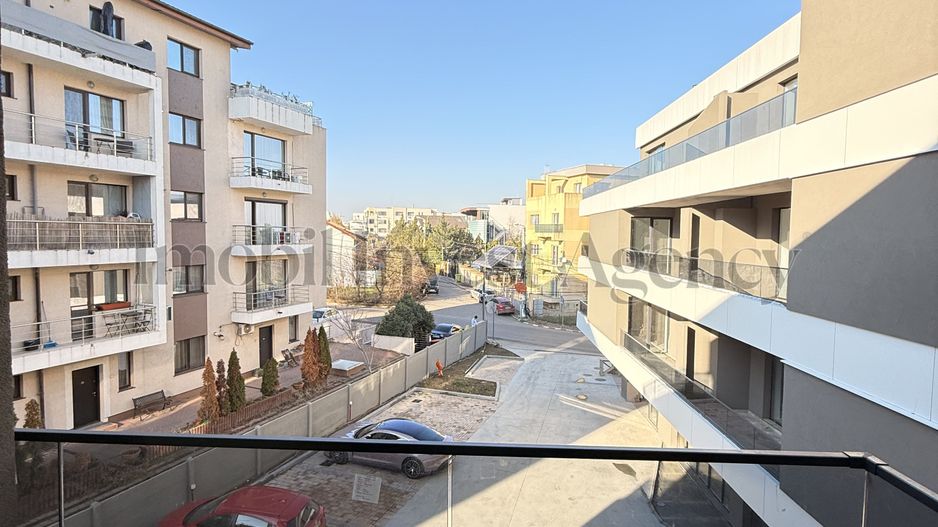 Apartament 3 camere de vanzare Pipera in bloc cu vedere la lac - Poză 11