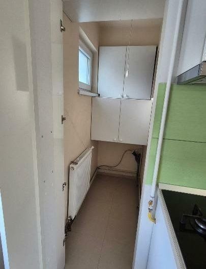 Central, 4 camere renovate, liber la vanzare, loc parcare concesionat - Poză 12