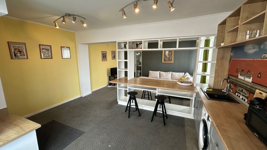 Apartment ultracentral cu 2 camere - Poză 4