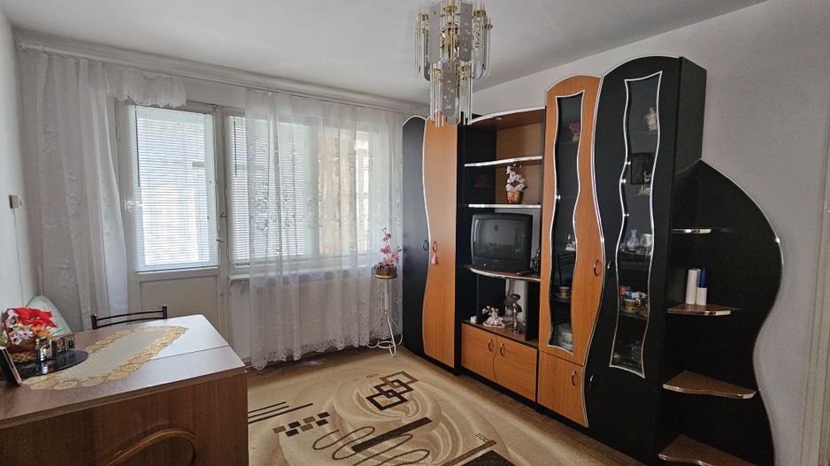 Inchiriez apartament cu 2 camere - Poză 3
