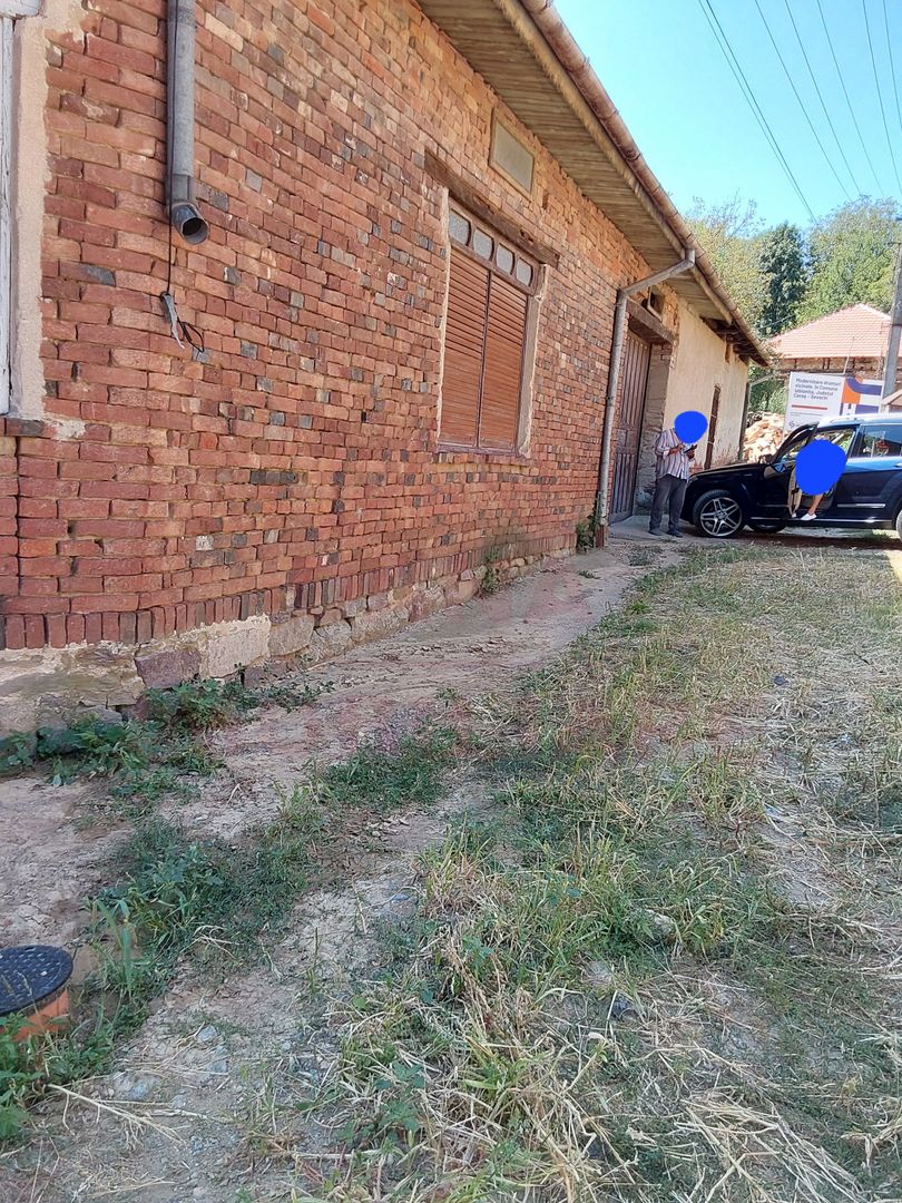 CASĂ IABLANIȚA  7 CAMERE \JUD. CS - Poză 2