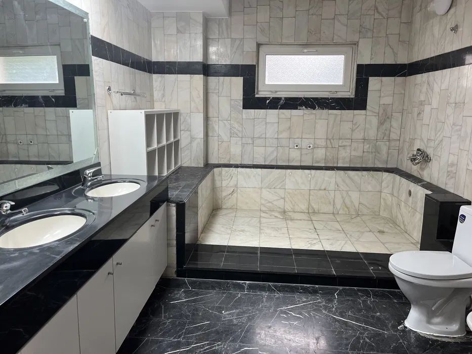 Domenii | 4 Camere +2 Camere | 2 Case | Vile | 240mp | Curte | Parcari - Poză 6