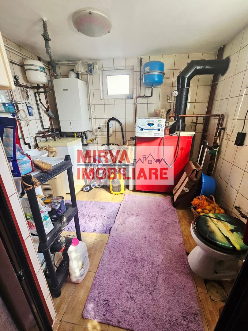 🏡 Casă spațioasă cu 9 camere în Strejnicu – pentru locuință, birouri - Poză 81