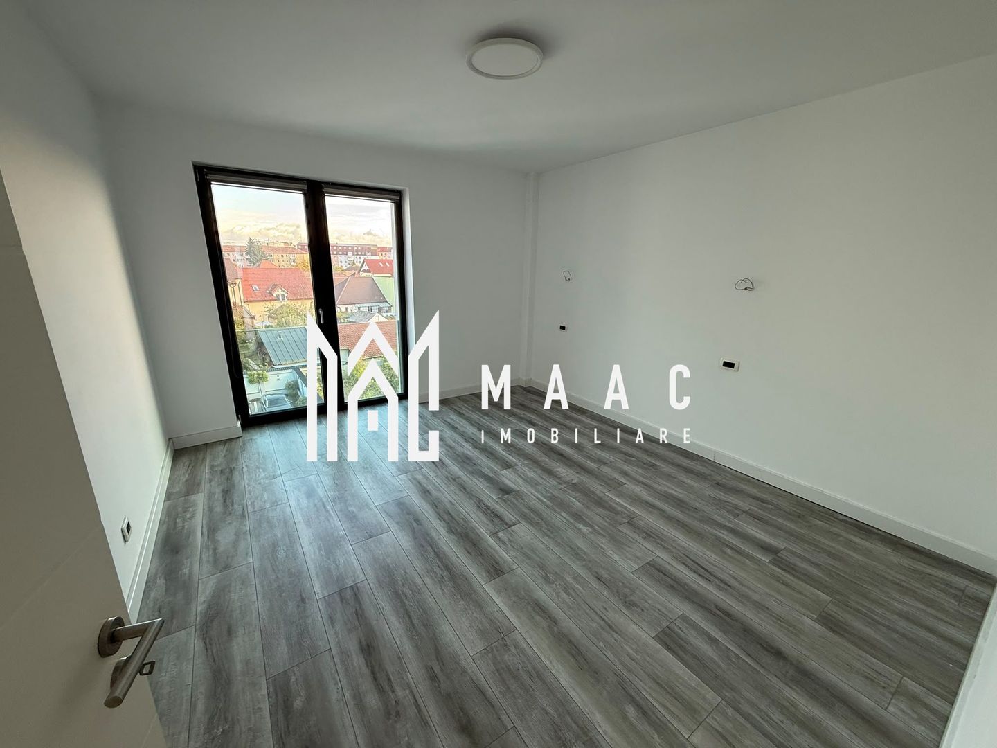 Apartament 3 camere de închiriat | Sibiu, Calea Dumbrăvii | 115 mp - Poză 3