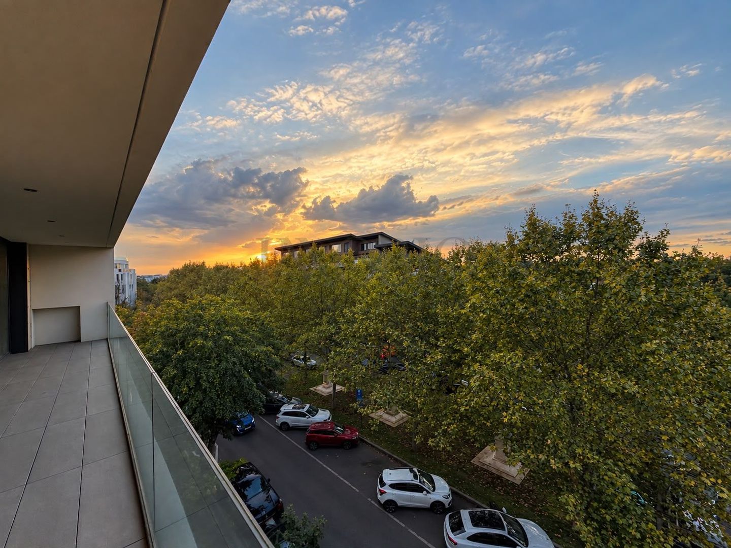 APARTAMENT PREMIUM CU 4 CAMERE ÎN PRIMĂVERII – ELEGANȚĂ si CONFORT - Poză 4