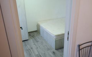 Închirierez apartament 3 camere - Poză 5