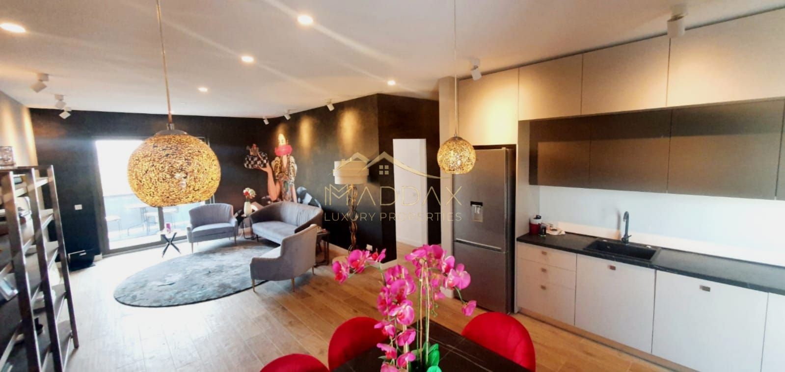 Penthouse cu 3 camere/ 107 mp utili / terasa 143 mp/ Stefan cel Mare - Poză 1