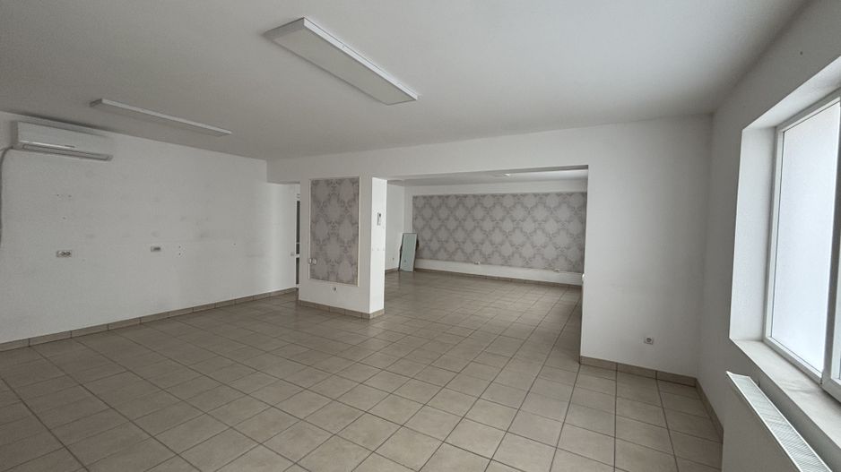 Spațiu zona Mehala - Poză 1