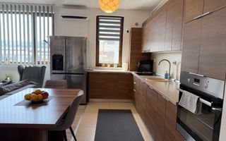 Apartament modern, spațios cu 3 camere, 2 locuri de parcare. - Poză 2