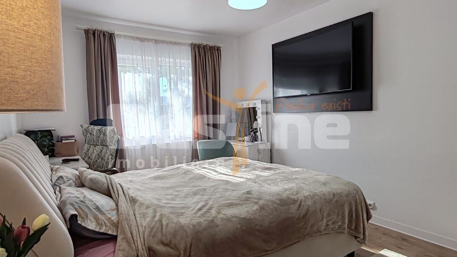 Apartament cu 3 camere, renovat și mobilat complet – Zona Gară, Vaslui - Poză 4