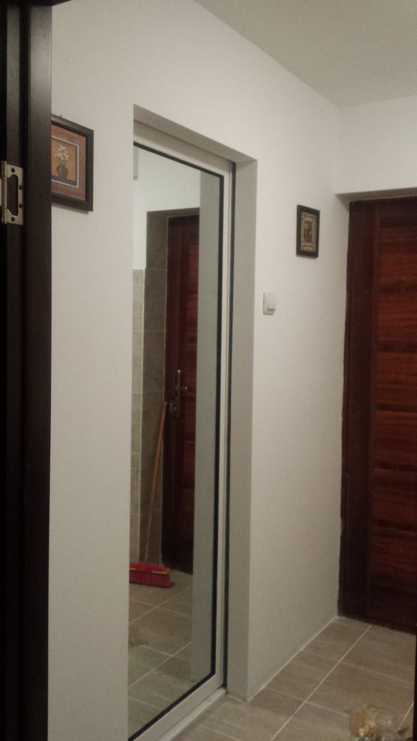 Garsoniera renovata, baie proprie, mobilata - Micro 40, langa Mall - Poză 4