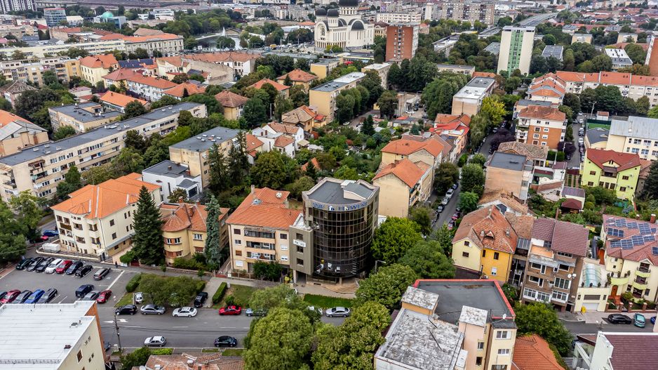 Închiriere spațiu de birouri premium în centru Arad - Poză 12