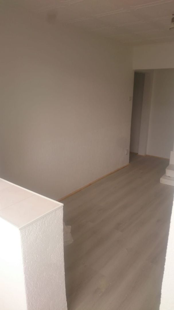ageuropa.ro vinde ap 3 cam 49mp cu BALCON la etajul 3 în Micro 15. - Poză 6