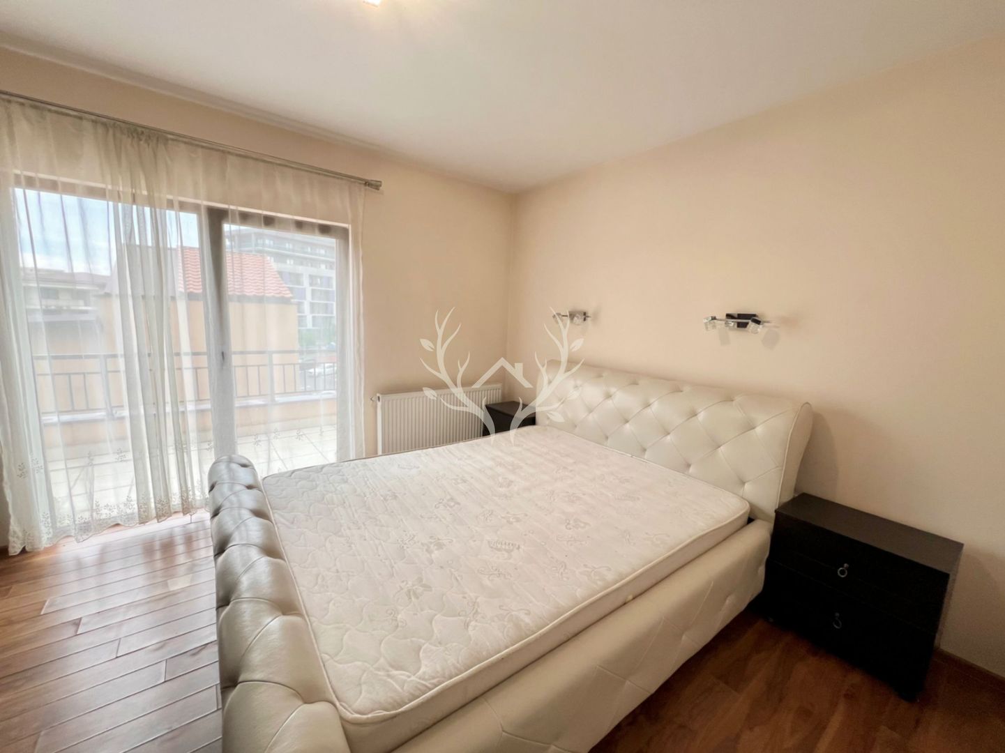 Apartament cu 2 camere, terasa de 27 mp si parcare in Buna Ziua - Poză 3