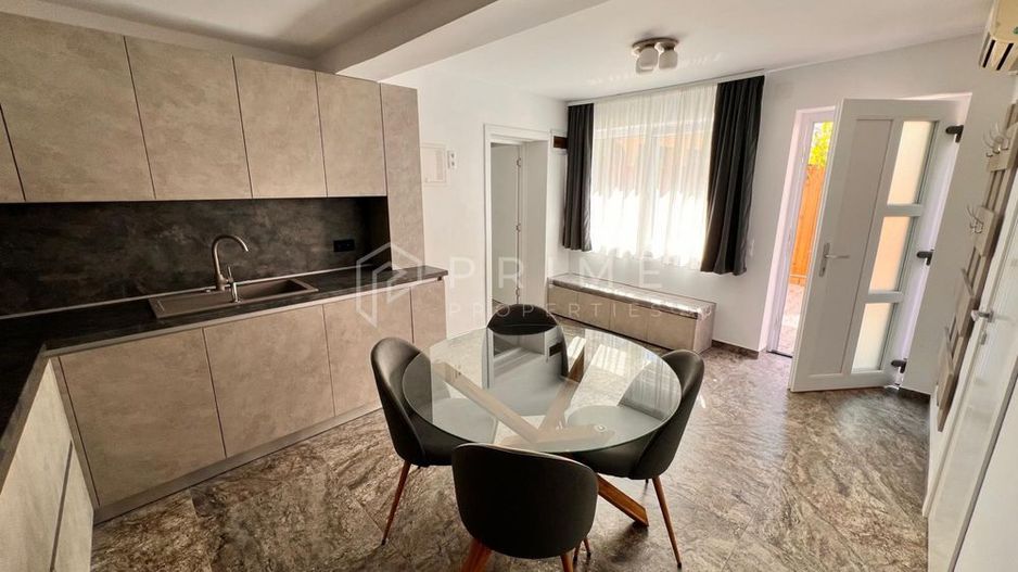 ULTRA-CENTRAL | Ideal Studenți UMFST | Apartament Premium - Poză 1