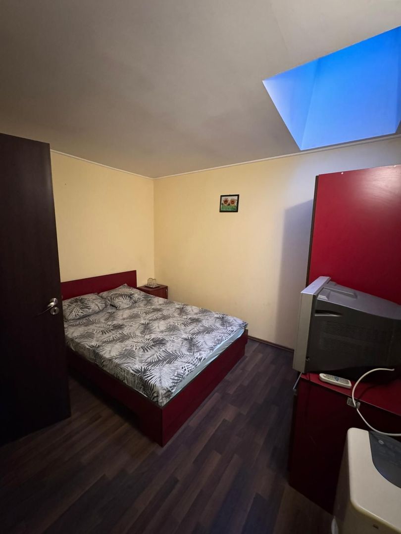 Casa de inchiriat, 25 camere, 25 bai, receptie,T719 - Poză 3