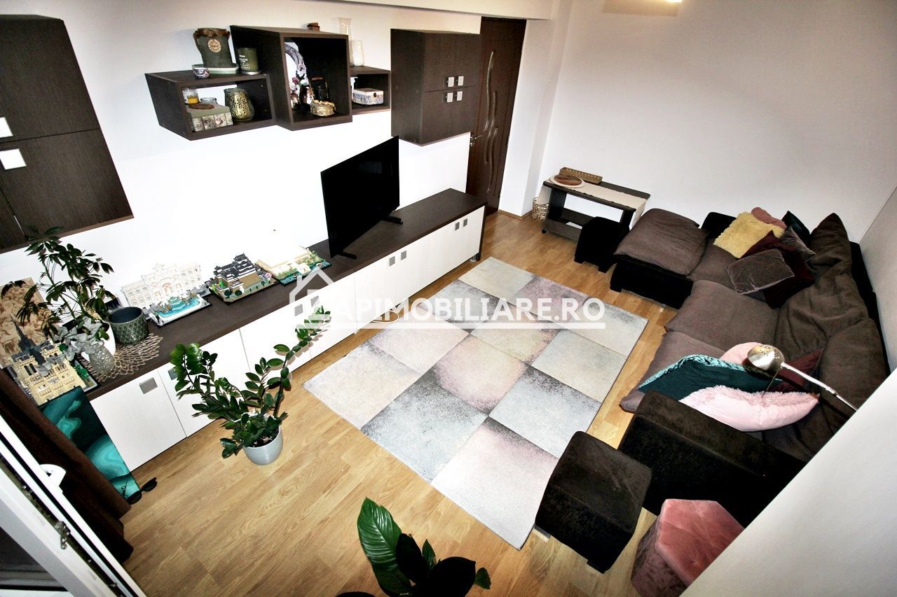 Apartament 3 camere,2 bai,pivnită,70mp,cartier Tudor,mobilat - Poză 1